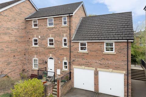 3 bedroom townhouse for sale, Dennison Street, York