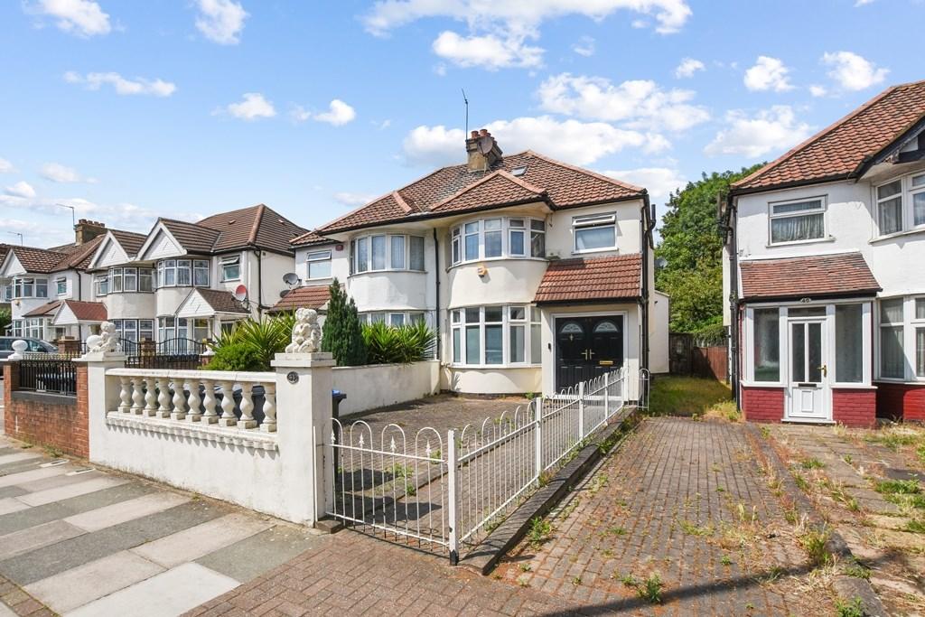 Dollis Hill Lane, London, NW2 3 bed semidetached house for sale £799,000