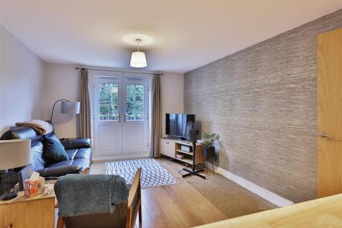 7, Smeed House Birch Close, Huntington, York, YO31 9PL