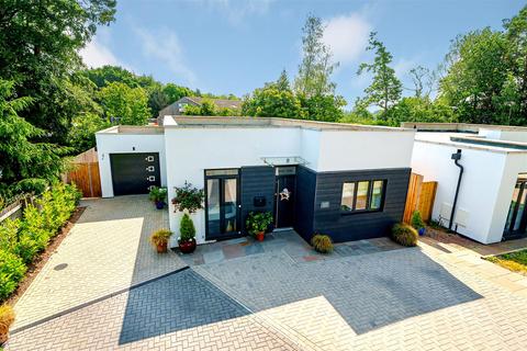 3 bedroom bungalow for sale, Bovey Tracey, Devon