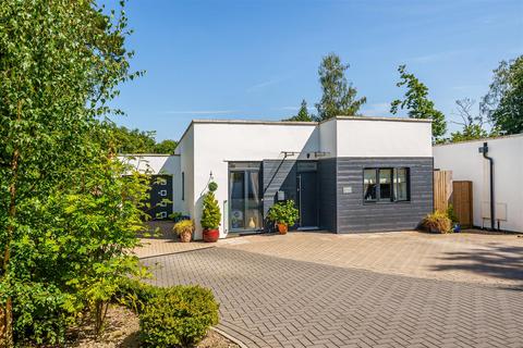 3 bedroom bungalow for sale, Bovey Tracey, Devon