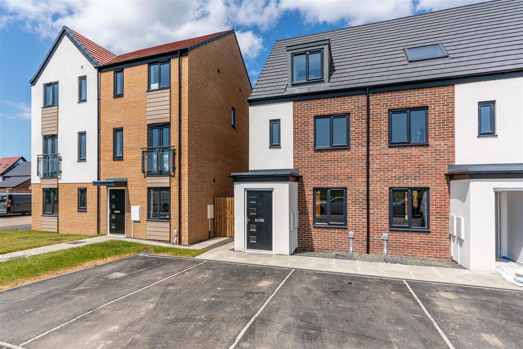 *New Build* Poppy Place, The Maples... 3 bed end of terrace house £