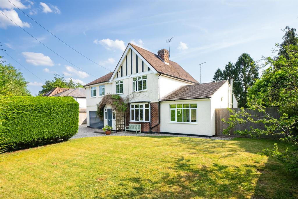 Birmingham Road, Budbrooke, Warwick 4 bed detached house for sale £