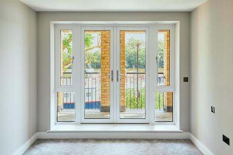 2 bedroom apartment for sale - Windows on the River, Chiswick, W4