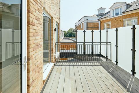 3 bedroom apartment for sale - Windows on the River, Chiswick, W4