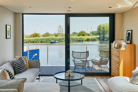 2 bedroom houseboat for sale, Bates Wharf, Chertsey, KT16