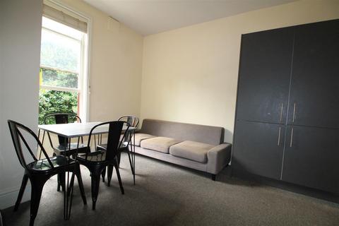 7 bedroom apartment to rent, Southey Street, Nottingham