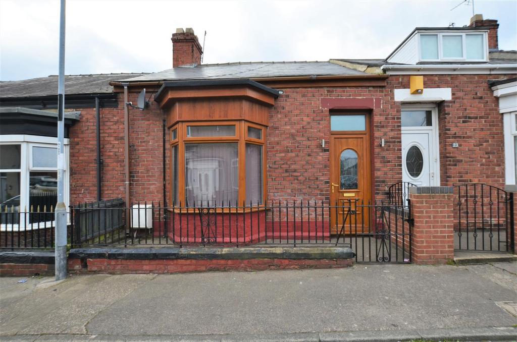 Florence Crescent, Southwick, Sunderland 2 bed cottage £550 pcm (£127 pw)