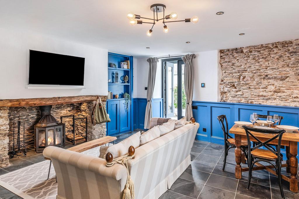 Apple Loft, Strete, Living Room