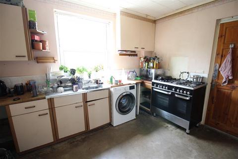 114 Chalet Hill, Bordon, GU35 0DE