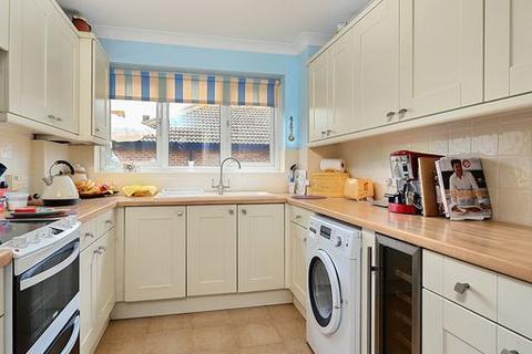 2 bedroom apartment for sale, Kipling Court, St. Aubyns Mead, Rottingdean Brighton, East Sussex, BN2