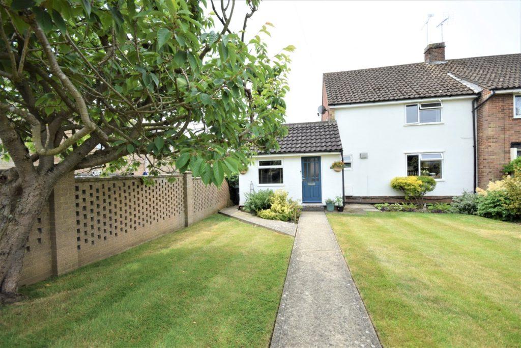 Mountfitchet Road, Essex CM24 4 bed terraced house for sale £485,000