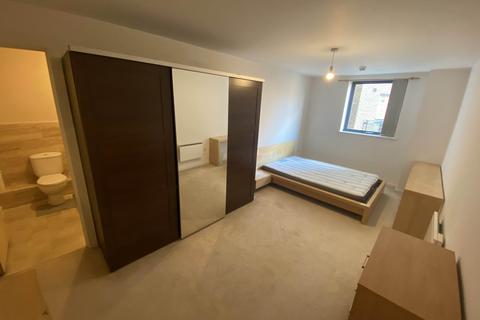 2 bedroom flat to rent, City Point 2, 156 Chapel Street, Salford, M3 6ES