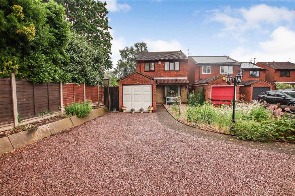 Wasdale Close, Lincoln 3 bed detached house for sale £240,000