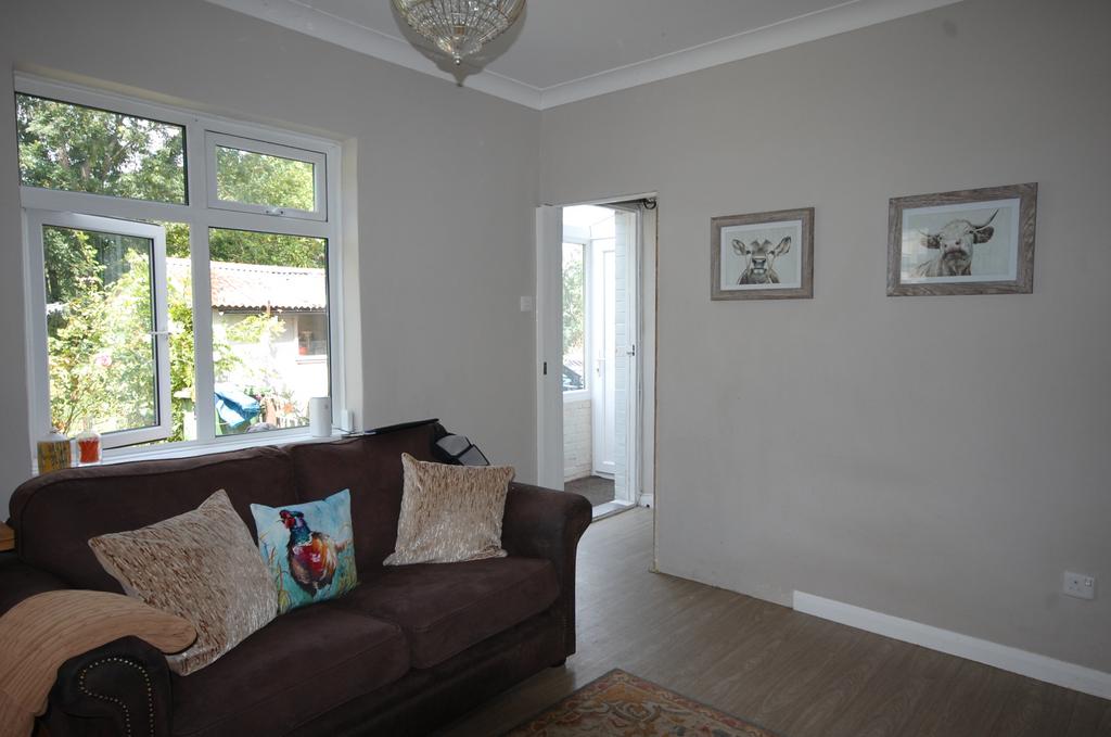 Lounge/Bedroom Three