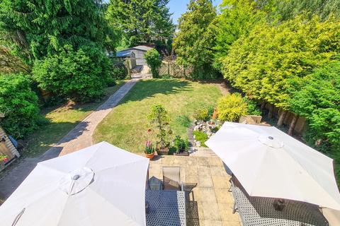 5 bedroom detached house for sale, Wraysbury, Berkshire