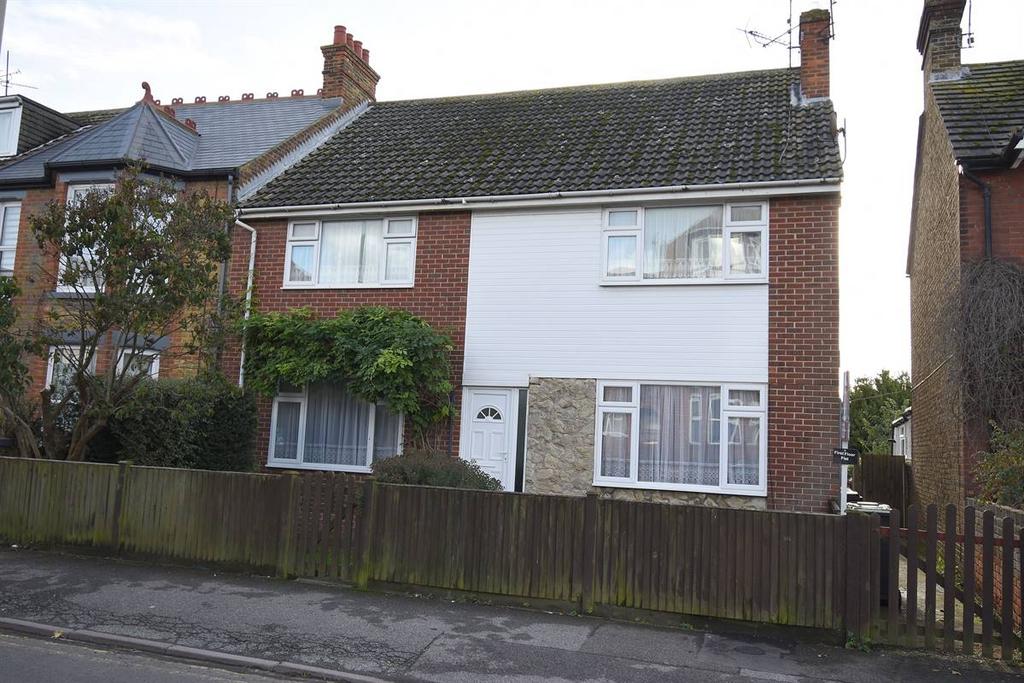 Northwood Road, Tankerton, Whitstable 2 bed apartment for sale £265,000