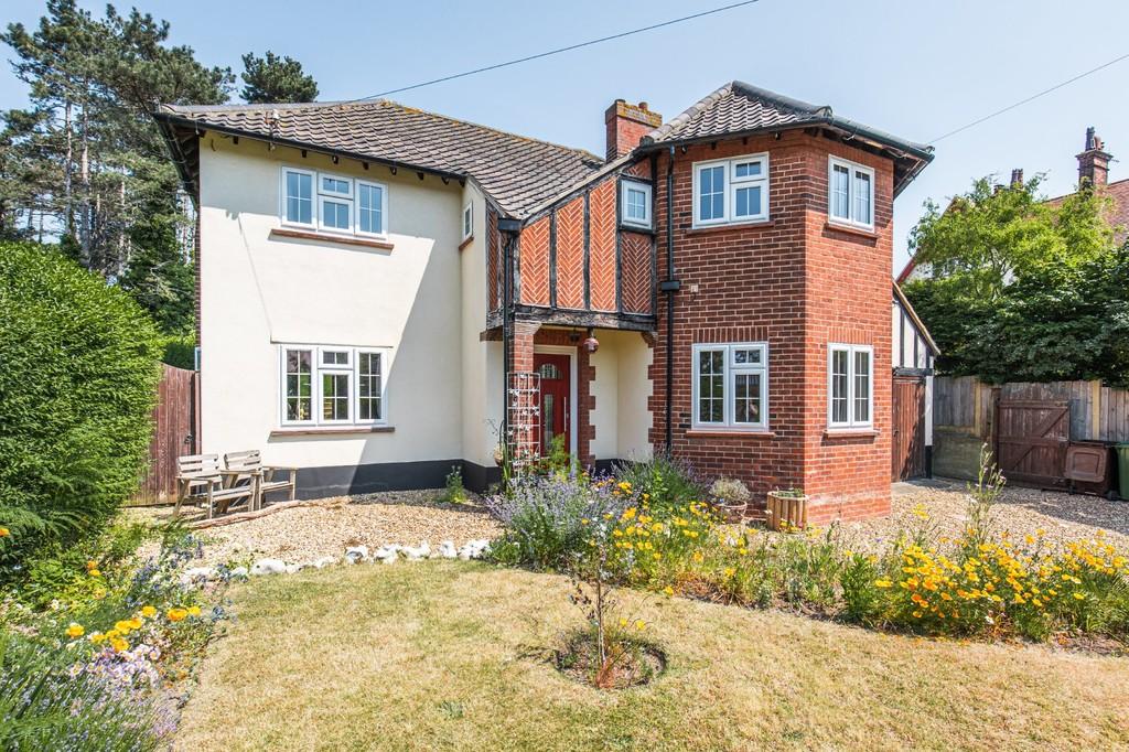 Sheringham 4 bed detached house for sale £645,000