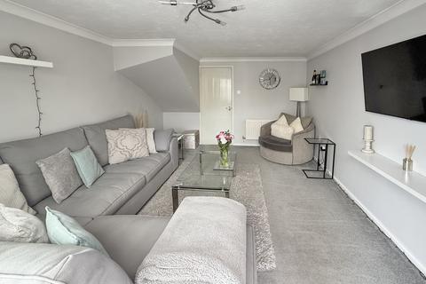 28 Jasmine Way, Trowbridge, BA14 7SW