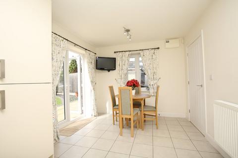 1b Croft Road, Atherstone, CV9 1HQ