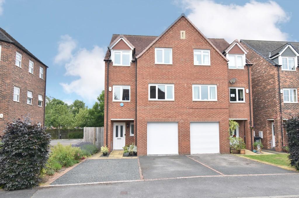 Ascot Close, Northallerton 4 bed semidetached house £295,000