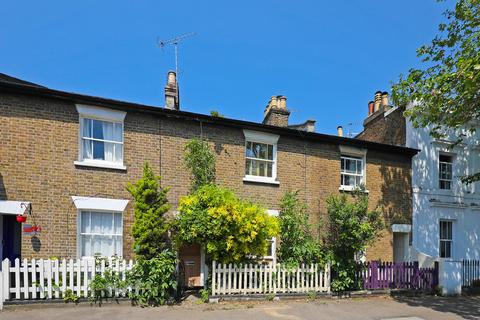 3 Maple Road, Surbiton, KT6 4AA