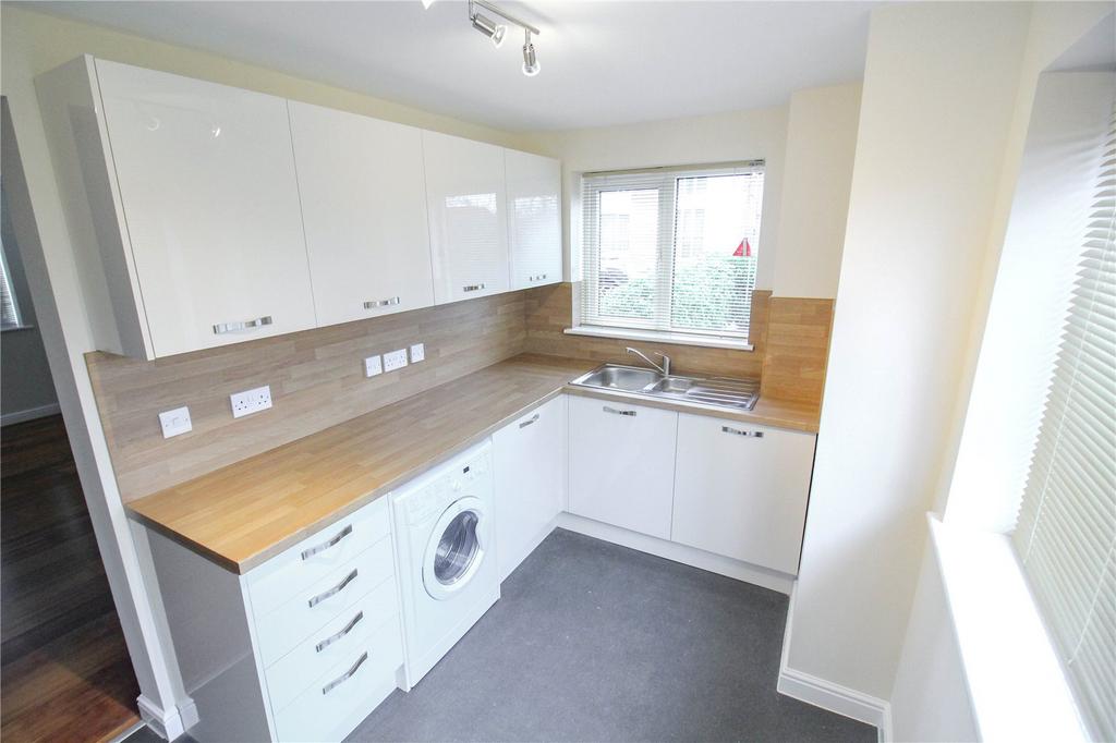 Duchess Place, Chester, Cheshire, CH2 2 bed flat £850 pcm (£196 pw)