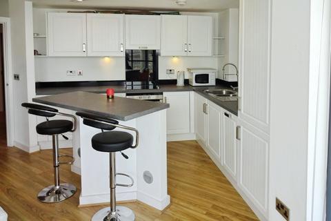 2 bedroom flat to rent, Skyline, St. Peters Street, Leeds, LS9