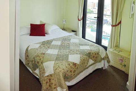 2 bedroom flat to rent, Skyline, St. Peters Street, Leeds, LS9