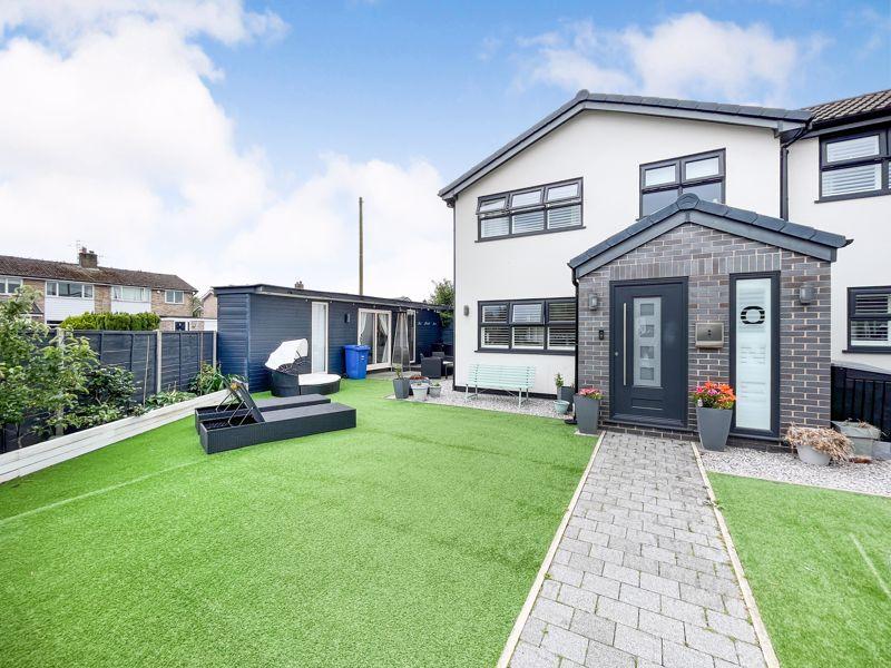 Winston Close, Radcliffe 4 bed semidetached house for sale £350,000