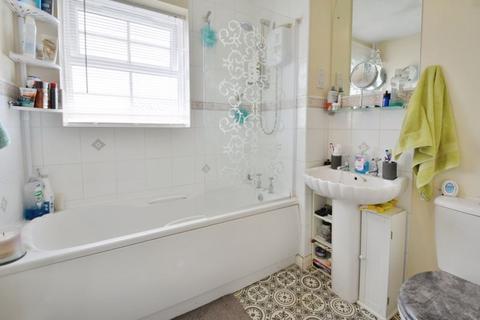 41 Pasture Close, Swindon, SN2 2UH