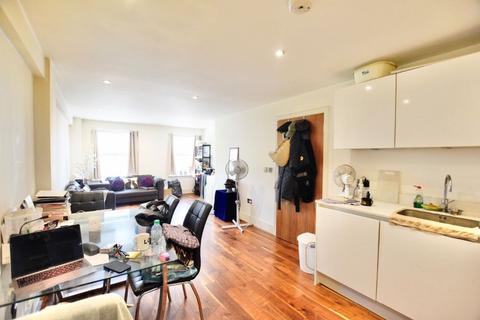 1 bedroom apartment for sale, Devonport Street, Whitechapel, E1
