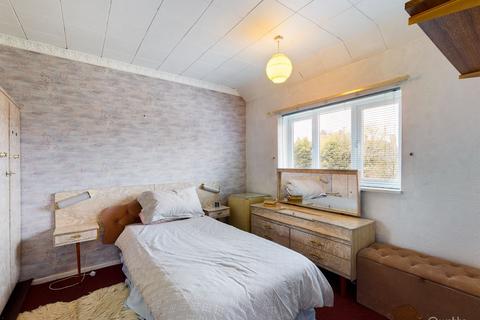 2 Warbank Close, New Addington, Croydon, CR0 0AX