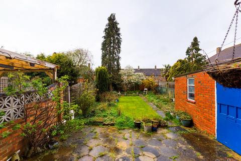 2 Warbank Close, New Addington, Croydon, CR0 0AX