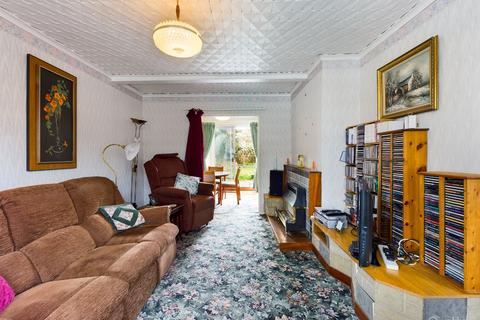 2 Warbank Close, New Addington, Croydon, CR0 0AX