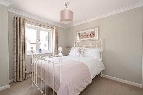 6 The Laurels, Banstead, SM7 2HG