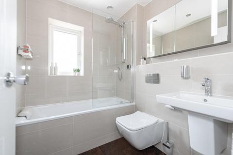 6 The Laurels, Banstead, SM7 2HG