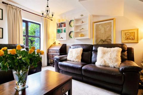3 bedroom end of terrace house for sale - Home Farm Cottages, Wyddial, Nr Buntingford