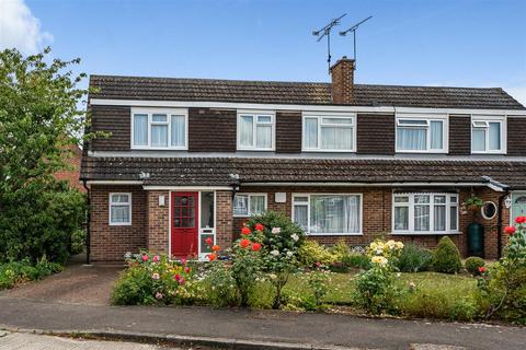 4 Braziers Close, Chelmsford, CM2 8YJ