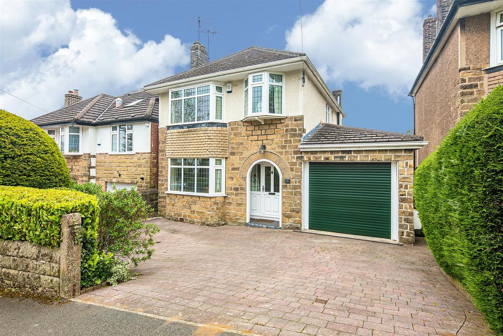 131 Furniss Avenue, Dore, S17 3QN 3 bed detached house for sale £650,000
