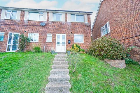 4 bedroom semi-detached house for sale, Conifer Close, Hastings
