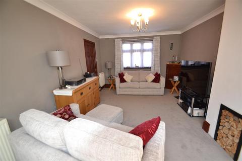16 Heathway, Dagenham, RM10 9PP