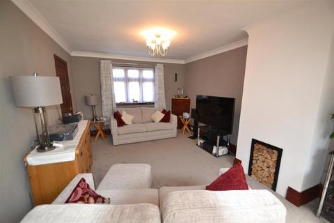 16 Heathway, Dagenham, RM10 9PP