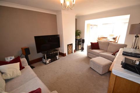 16 Heathway, Dagenham, RM10 9PP