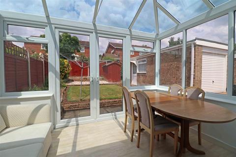 4 Corbison Close, Warwick, CV34 5EZ