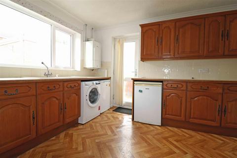 4 Corbison Close, Warwick, CV34 5EZ