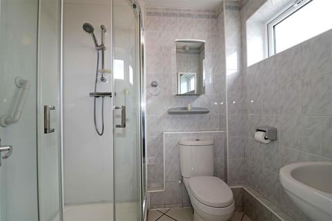 4 Corbison Close, Warwick, CV34 5EZ
