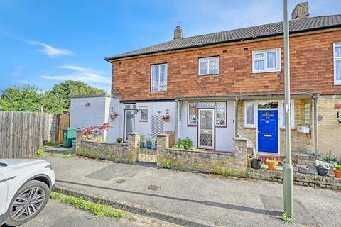 109 Green Leas, Sunbury-on-thames, TW16 7PQ