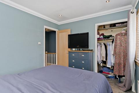 37 Corbiewynd, Edinburgh, EH15 3RP