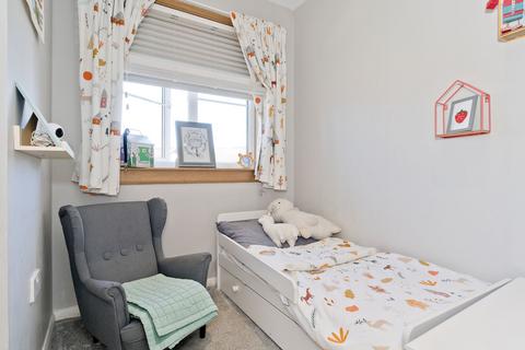 37 Corbiewynd, Edinburgh, EH15 3RP